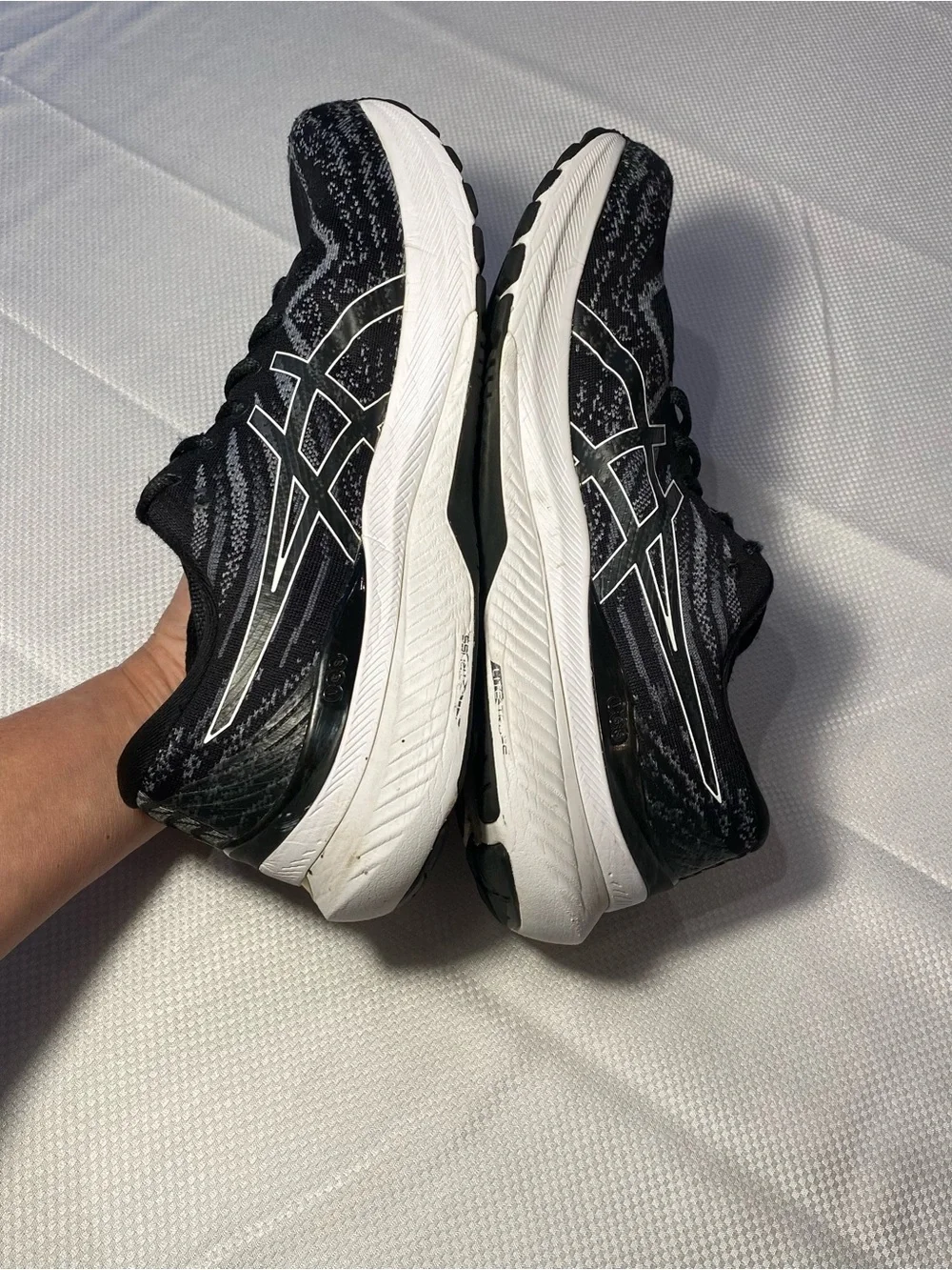 Asics Gel  Kayano 29 Running Black & White Men's Size 12 Shoes w/Gold